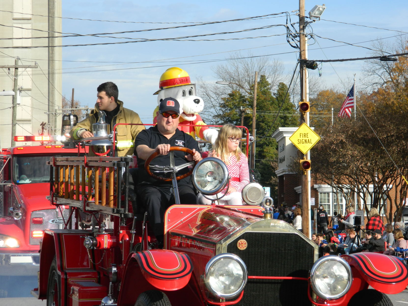 Mooresville Christmas Parade (28).JPG